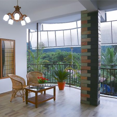 Holiday Villa 提喀迪 外观 照片